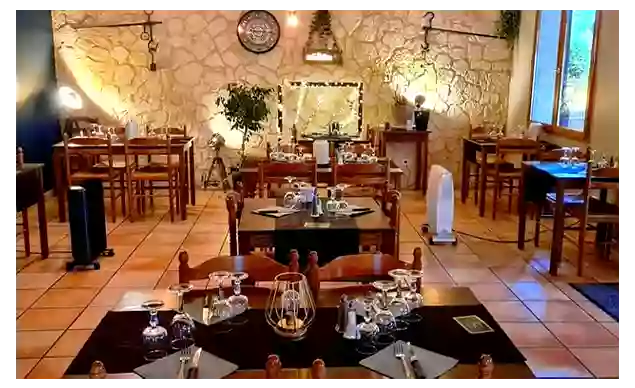 Le Restaurant - Au Jardin - Reillanne - restaurant REILLANNE